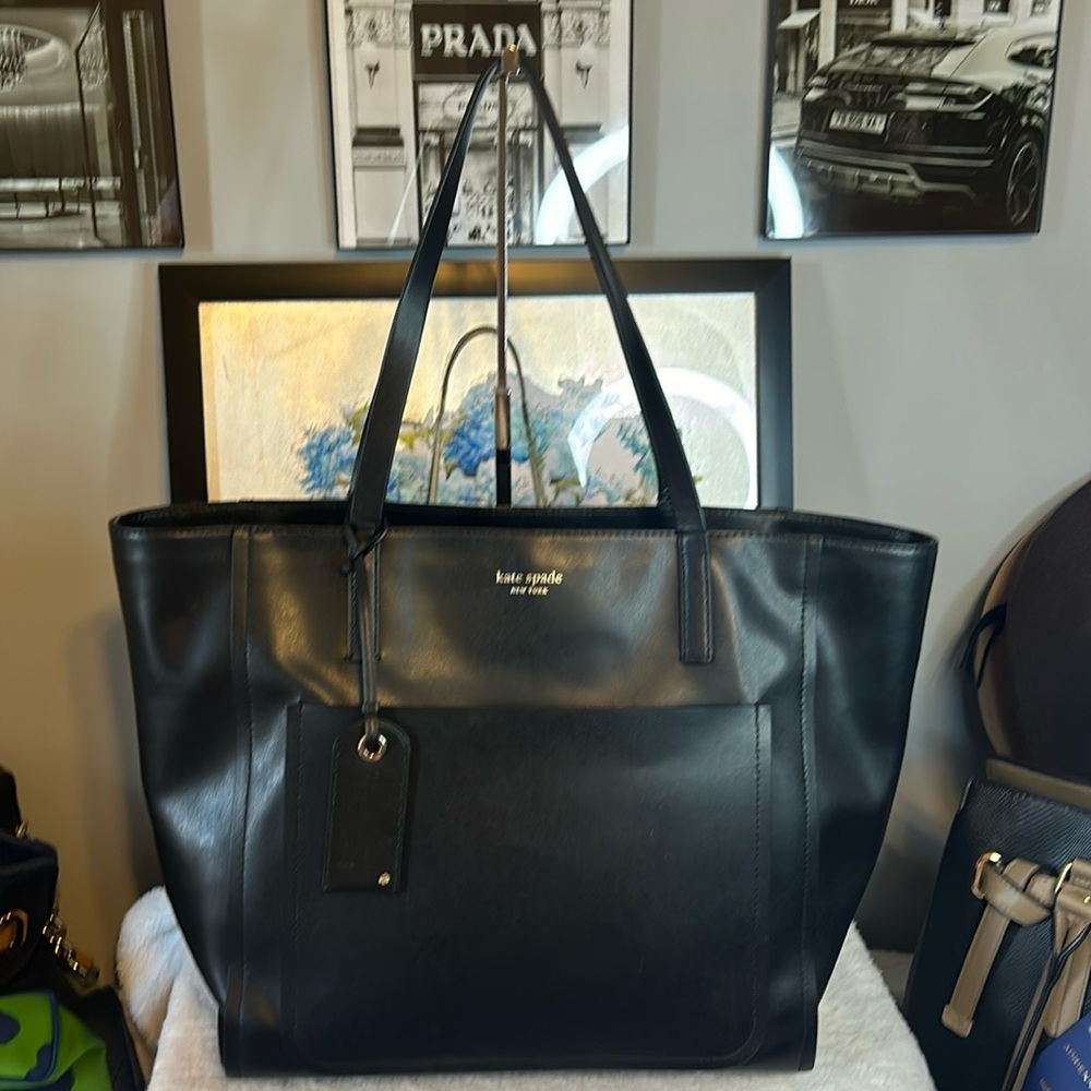NWOT Kate Spade ♠️ black leather tote zipper closure top